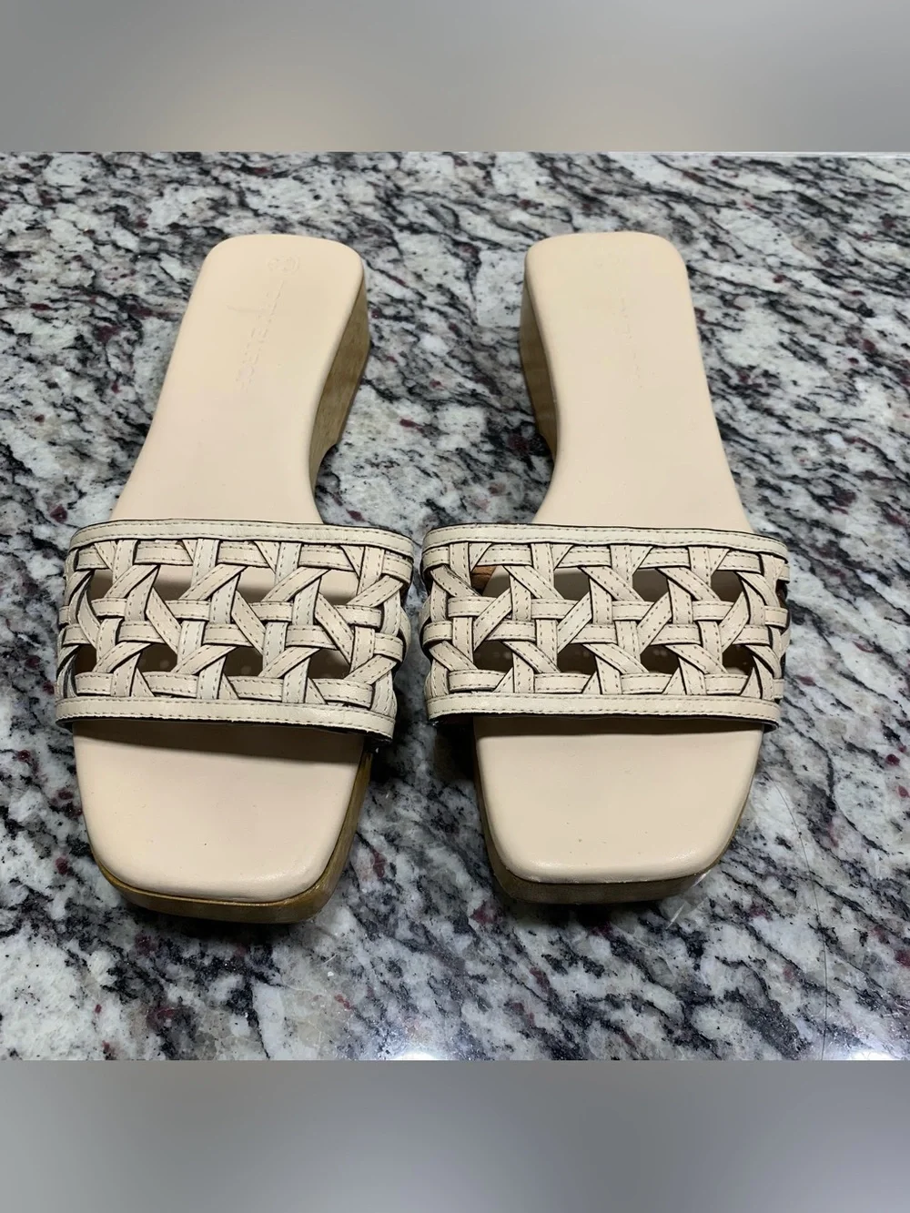 Tory Burch tory burch